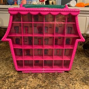 Disney Doorables Collectors case